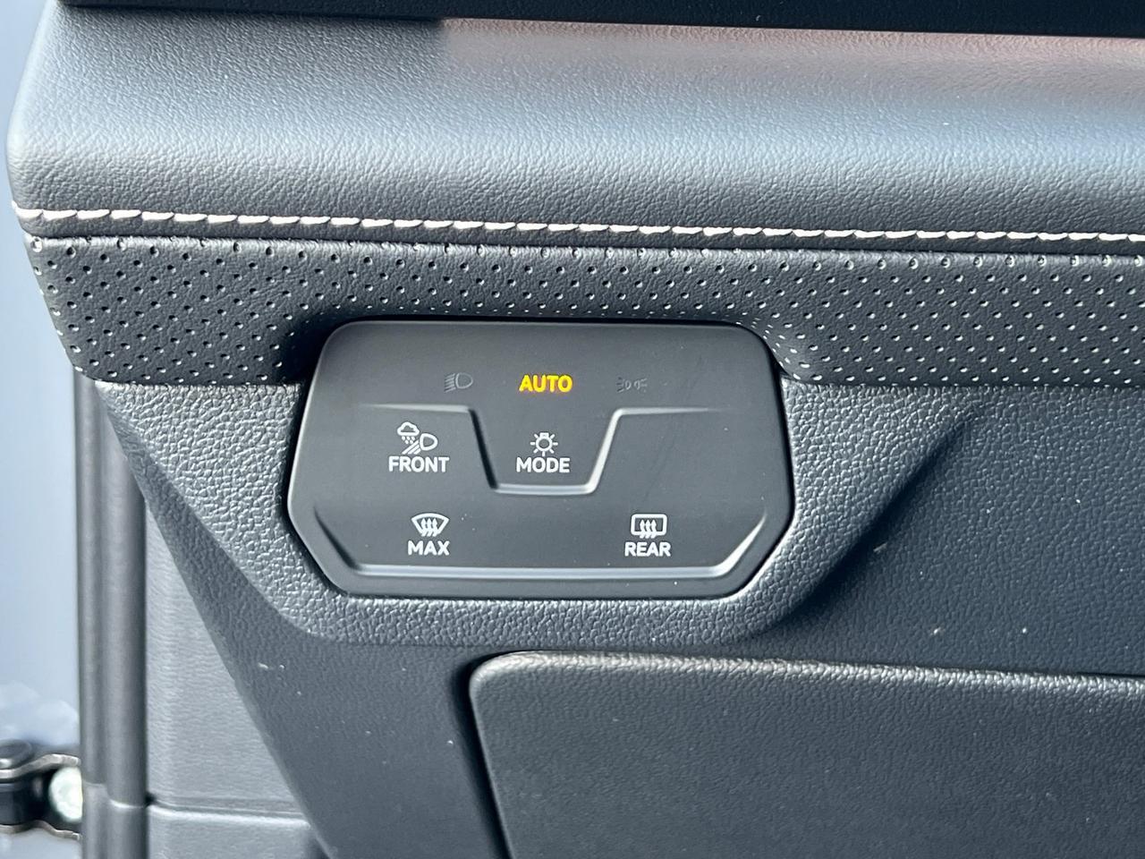 2026 Volkswagen Atlas 2.0T SEL Premium R-Line Hagerstown MD