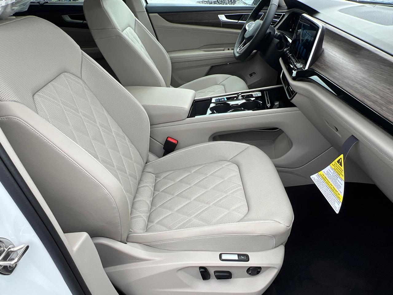 2026 Volkswagen Atlas 2.0T SEL Premium R-Line Hagerstown MD