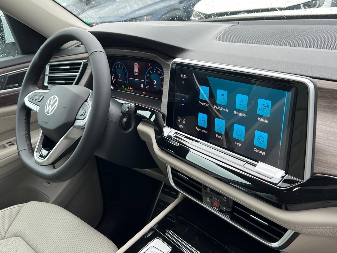 2026 Volkswagen Atlas 2.0T SEL Premium R-Line Hagerstown MD