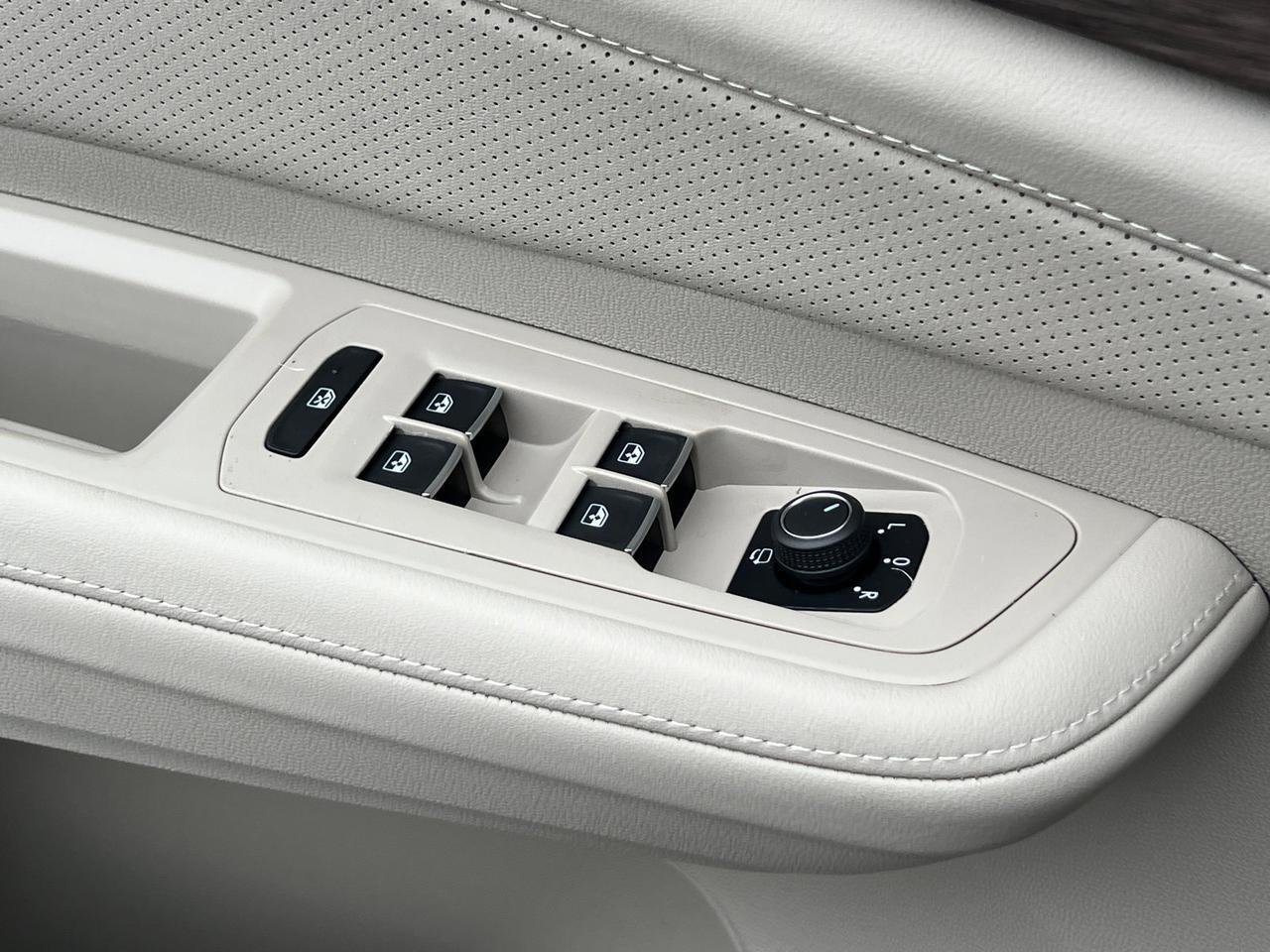 2026 Volkswagen Atlas 2.0T SEL Premium R-Line Hagerstown MD