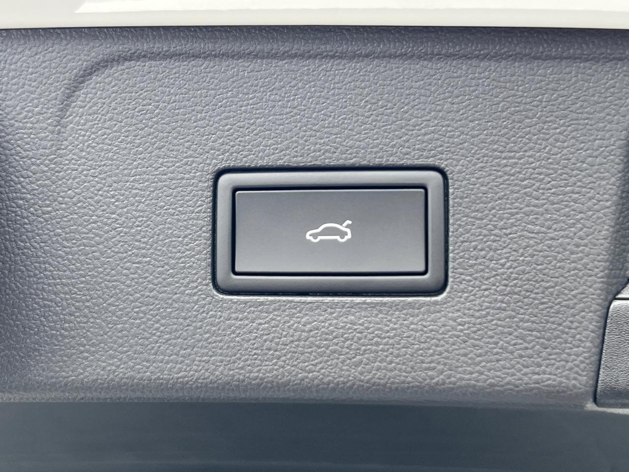 2026 Volkswagen Atlas 2.0T SEL Premium R-Line Hagerstown MD