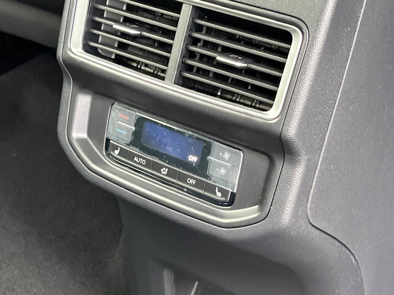 2026 Volkswagen Atlas 2.0T SEL Premium R-Line Hagerstown MD