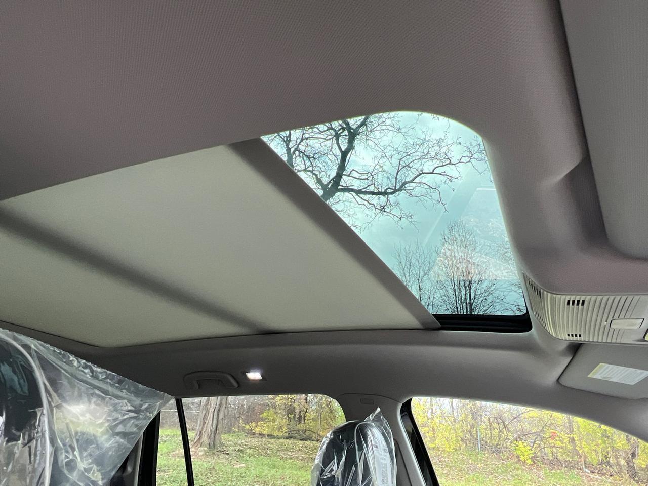 2026 Volkswagen Atlas 2.0T SEL Premium R-Line Hagerstown MD