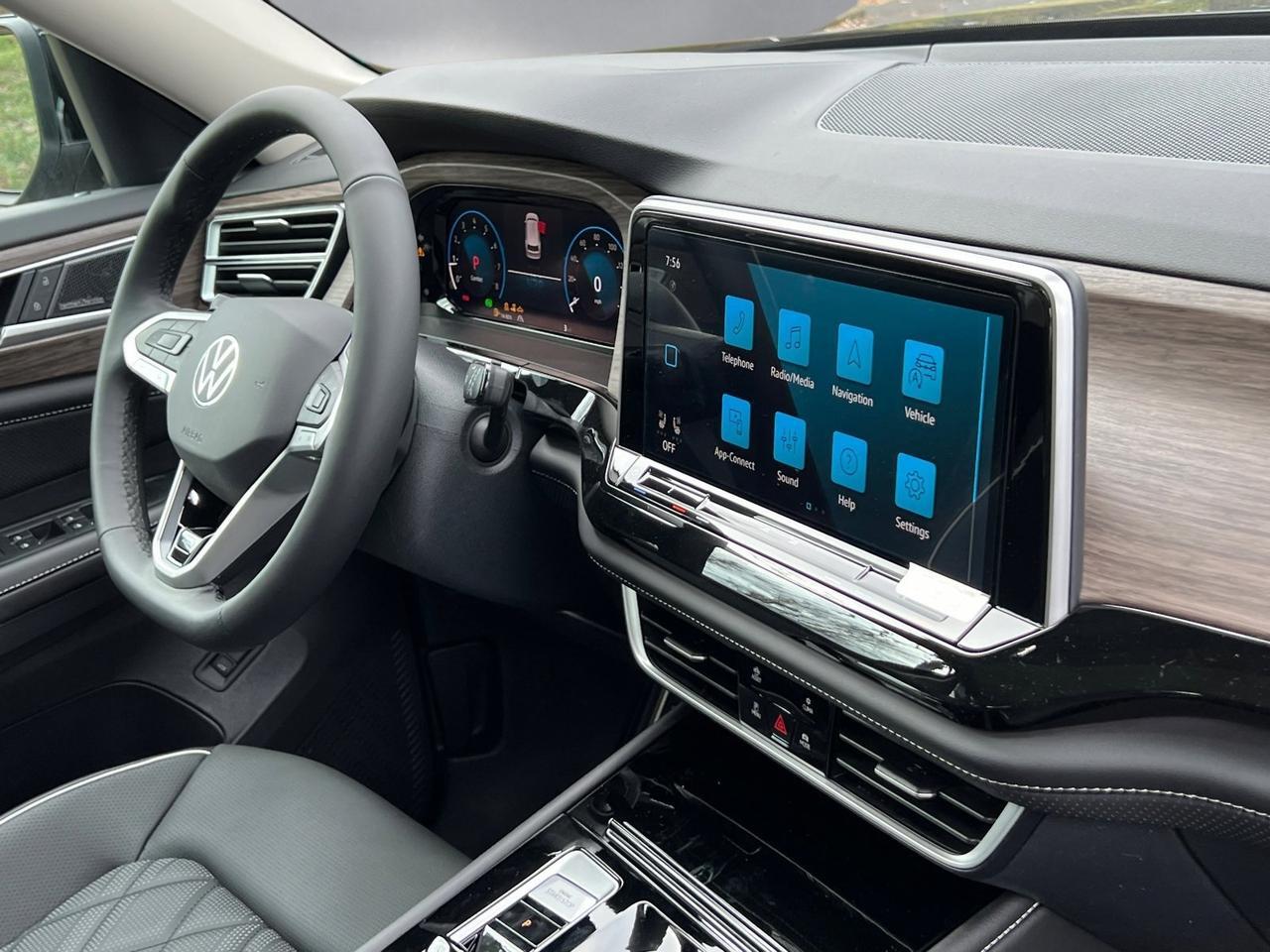 2026 Volkswagen Atlas 2.0T SEL Premium R-Line Hagerstown MD