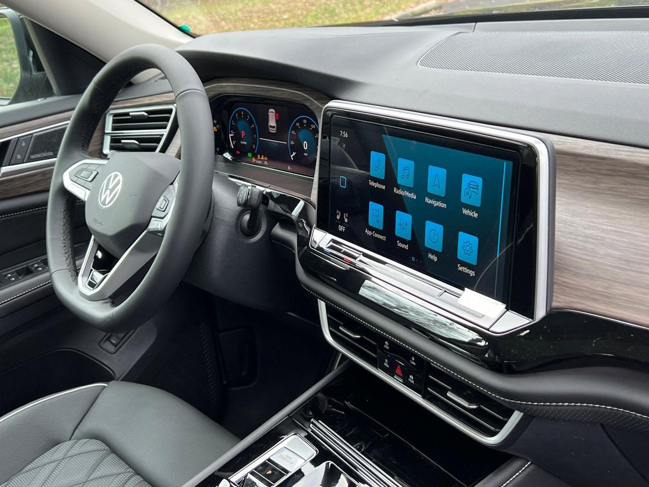 2026 Volkswagen Atlas 2.0T SEL Premium R-Line Hagerstown MD