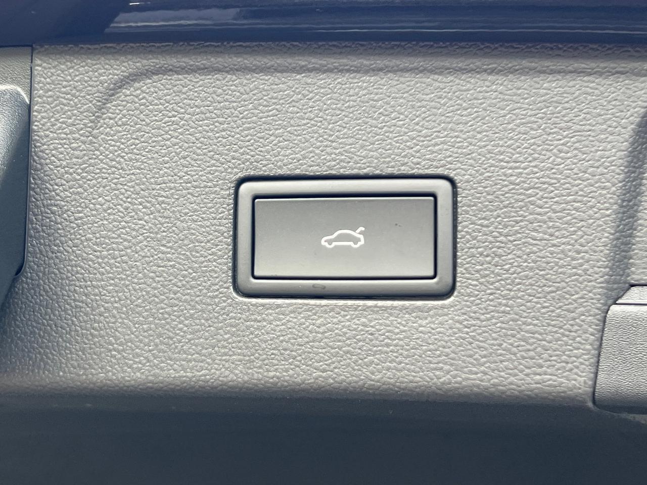 2026 Volkswagen Atlas 2.0T SEL Premium R-Line Hagerstown MD