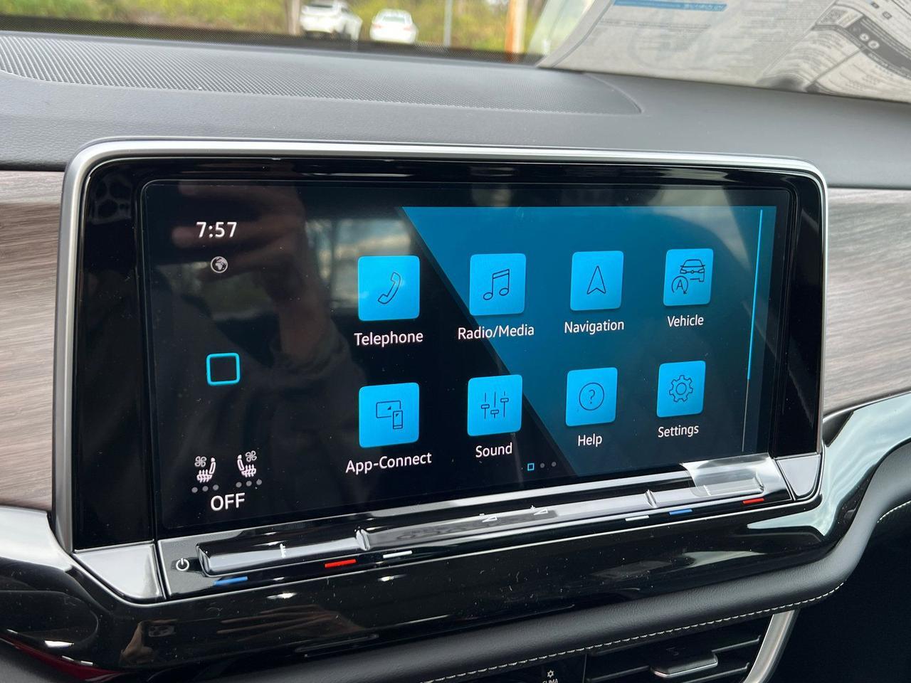 2026 Volkswagen Atlas 2.0T SEL Premium R-Line Hagerstown MD