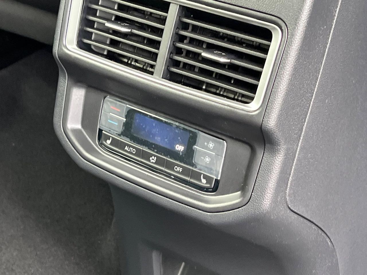 2026 Volkswagen Atlas 2.0T SEL Premium R-Line Hagerstown MD