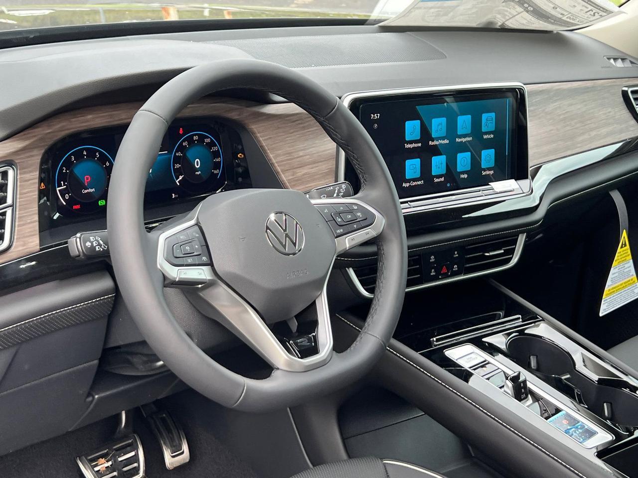2026 Volkswagen Atlas 2.0T SEL Premium R-Line Hagerstown MD