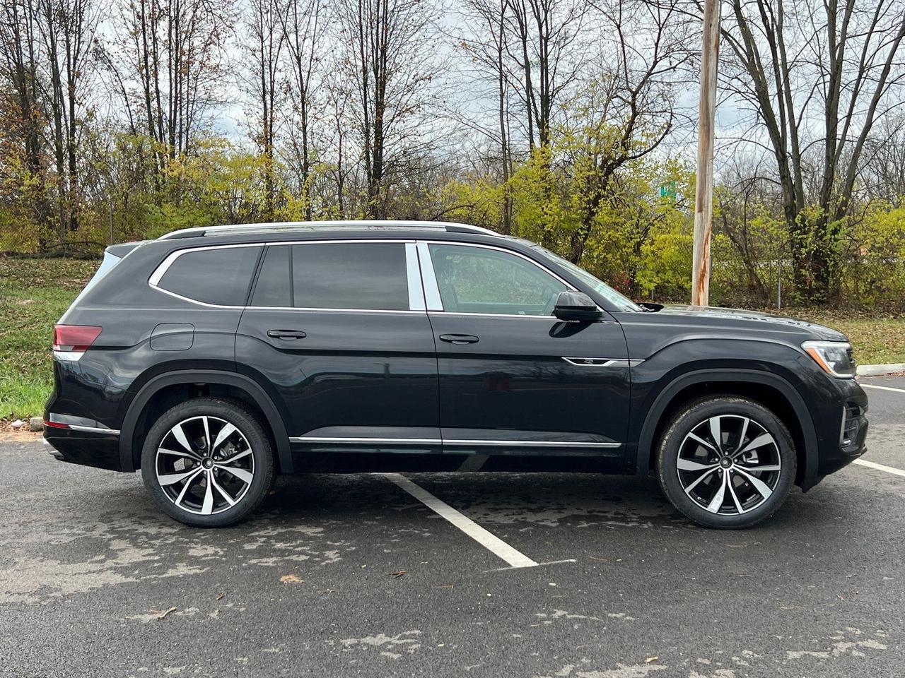 2026 Volkswagen Atlas 2.0T SEL Premium R-Line Hagerstown MD