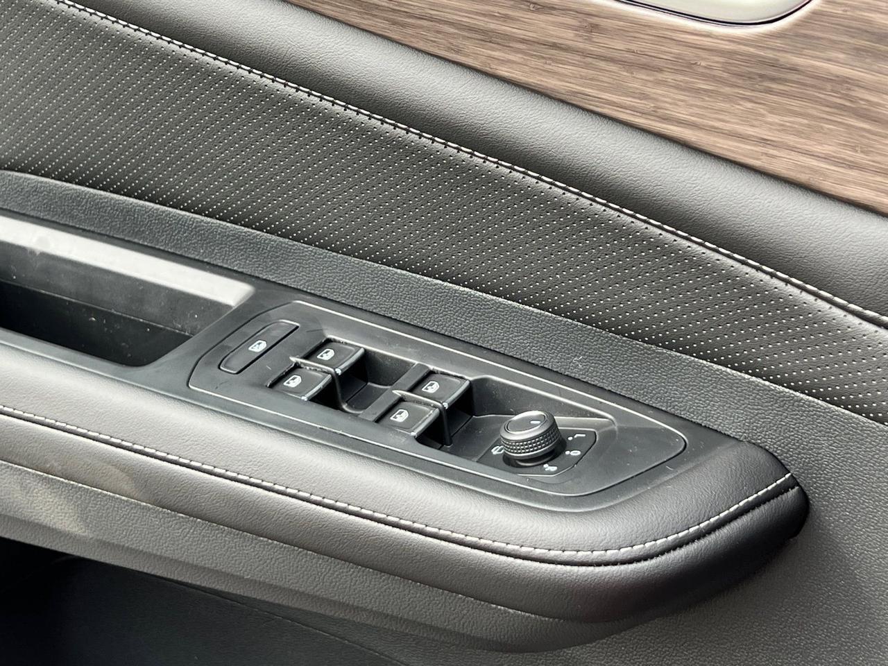 2026 Volkswagen Atlas 2.0T SEL Premium R-Line Hagerstown MD