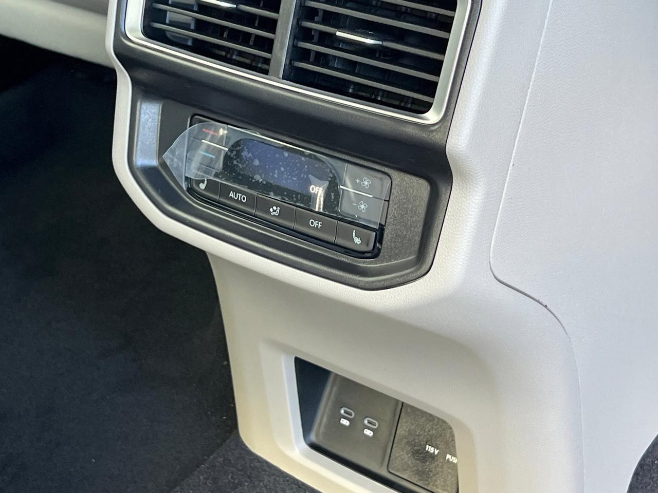 2026 Volkswagen Atlas 2.0T SEL Premium R-Line Hagerstown MD