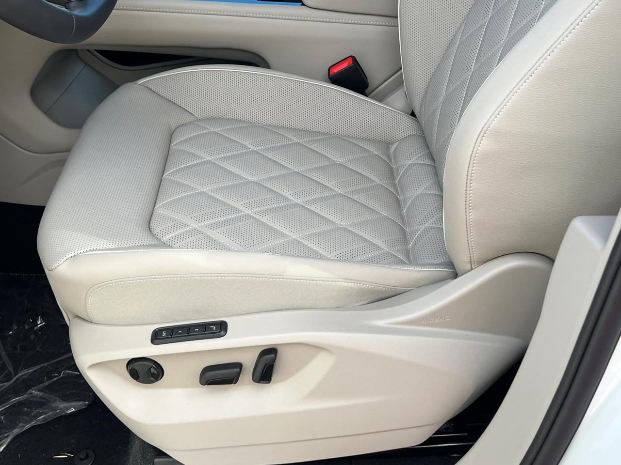 2026 Volkswagen Atlas 2.0T SEL Premium R-Line Hagerstown MD