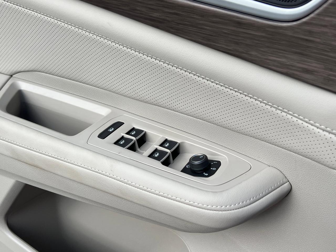 2026 Volkswagen Atlas 2.0T SEL Premium R-Line Hagerstown MD