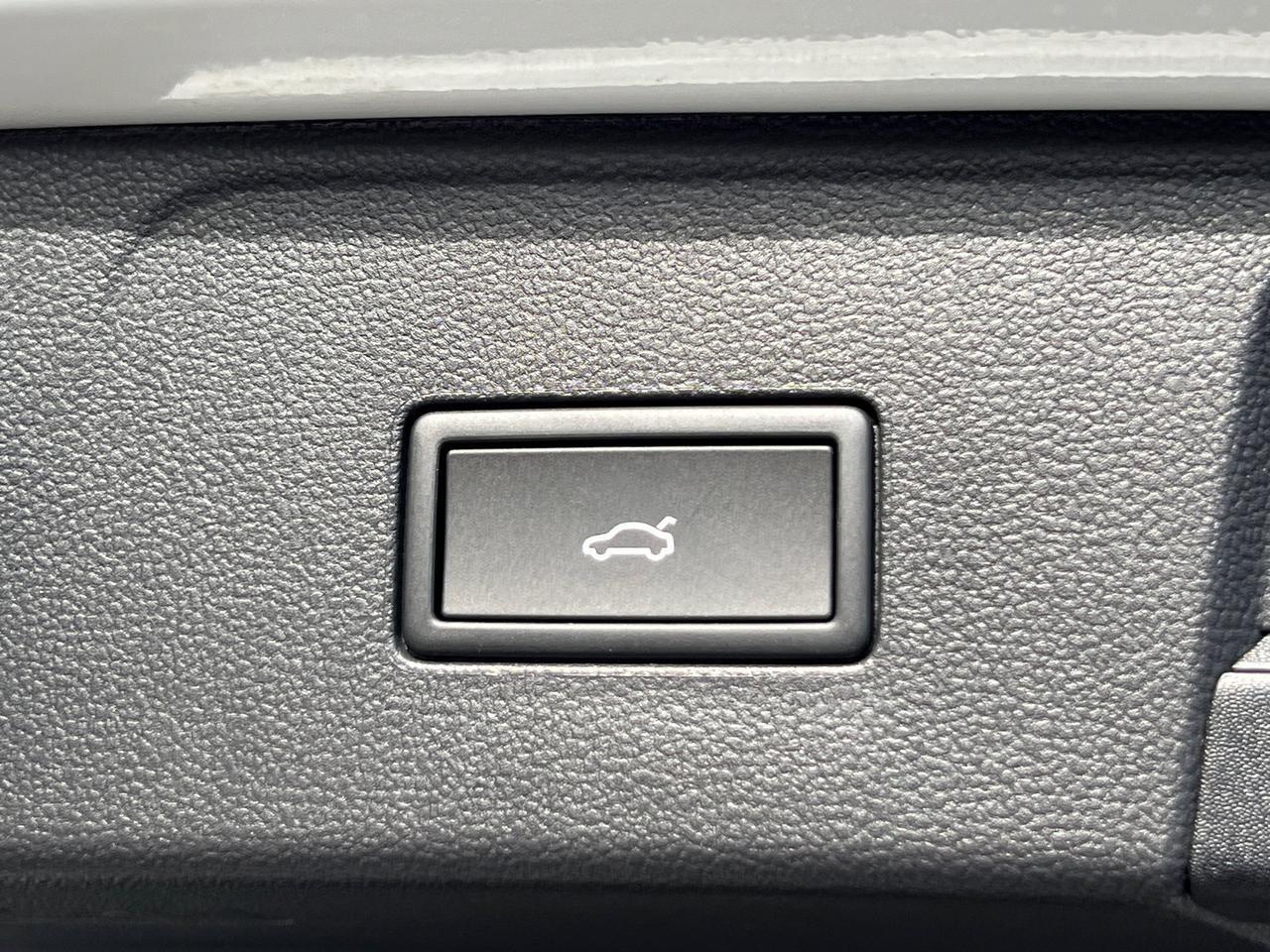 2026 Volkswagen Atlas 2.0T SEL Premium R-Line Hagerstown MD