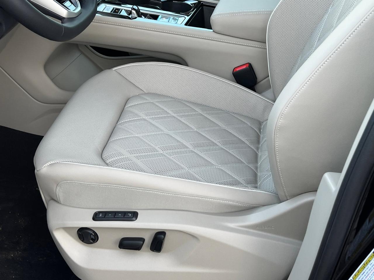 2026 Volkswagen Atlas 2.0T SEL Premium R-Line Hagerstown MD