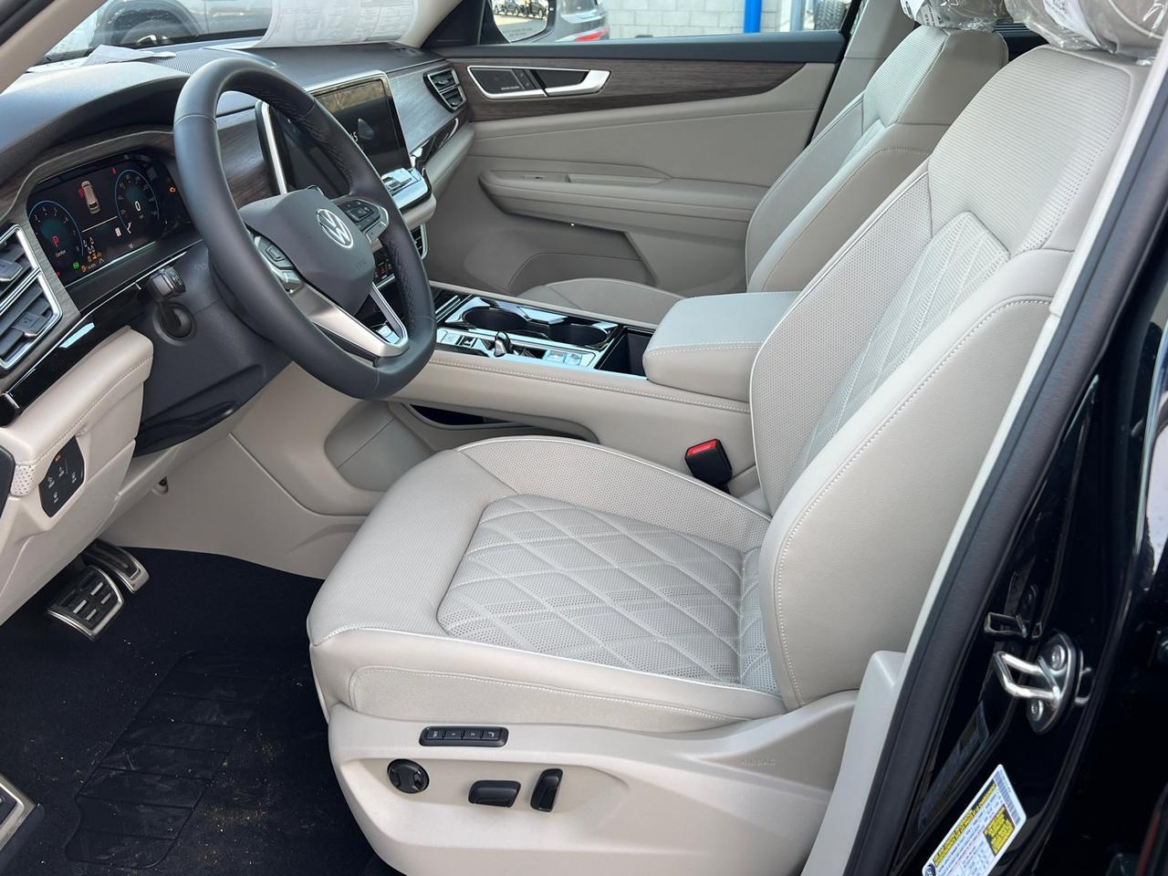 2026 Volkswagen Atlas 2.0T SEL Premium R-Line Hagerstown MD