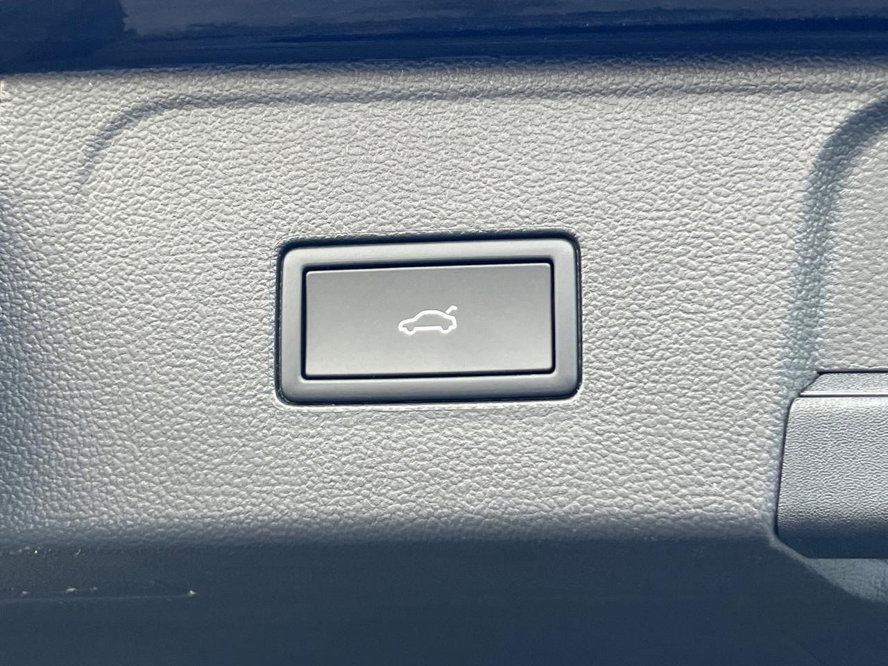 2026 Volkswagen Atlas 2.0T SEL Premium R-Line Hagerstown MD