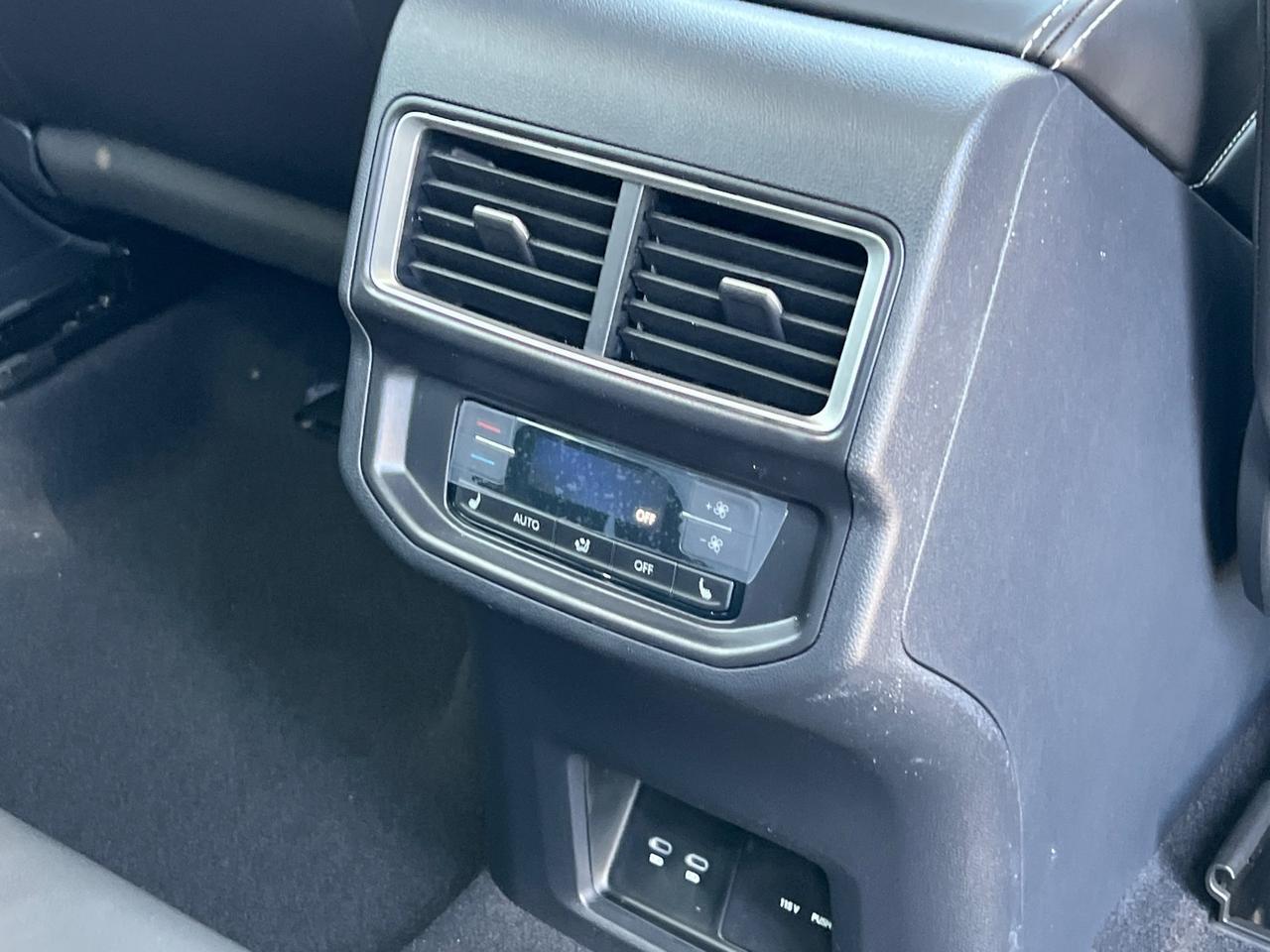 2026 Volkswagen Atlas 2.0T SEL Premium R-Line Hagerstown MD