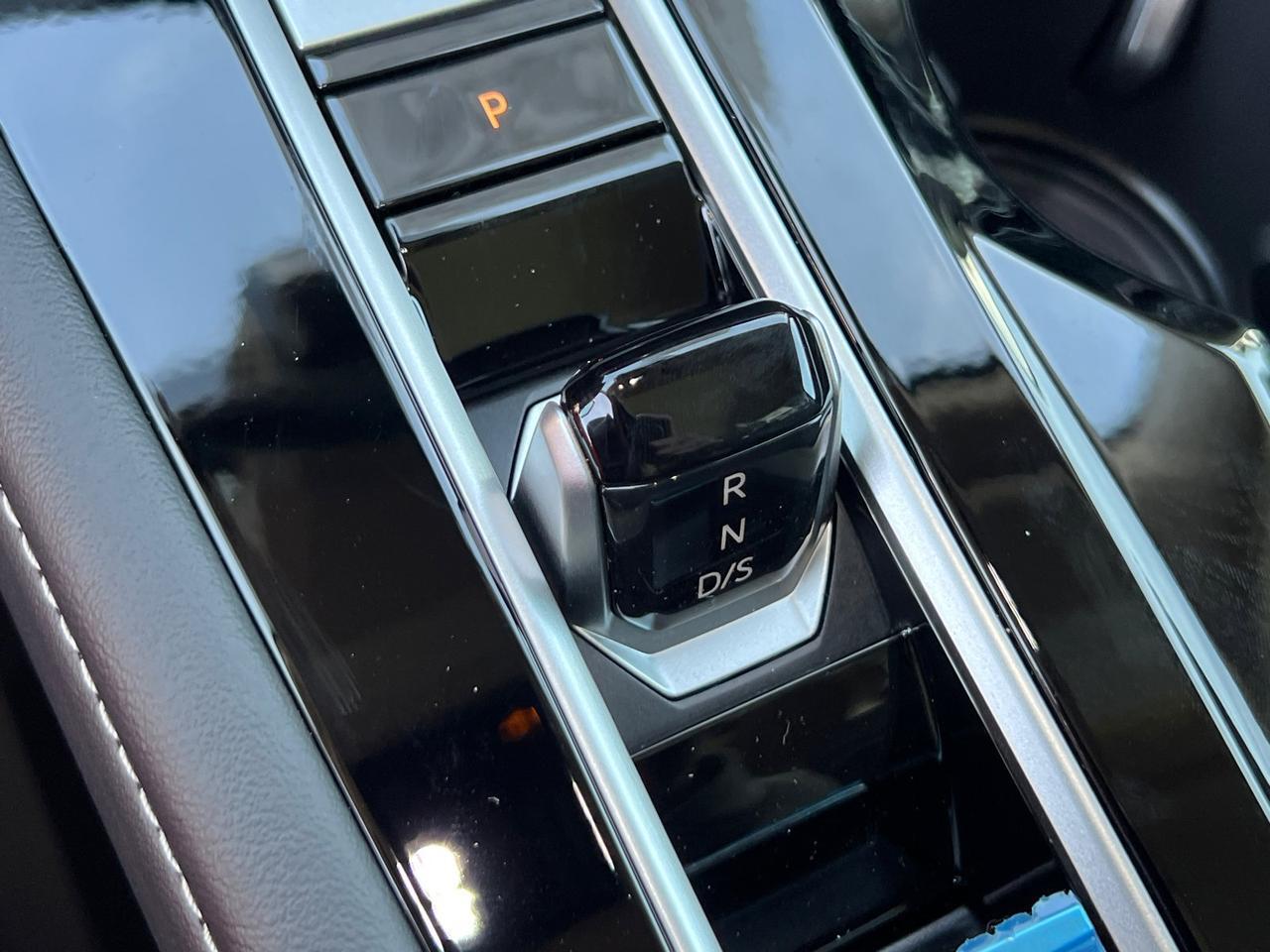 2026 Volkswagen Atlas 2.0T SEL Premium R-Line Hagerstown MD