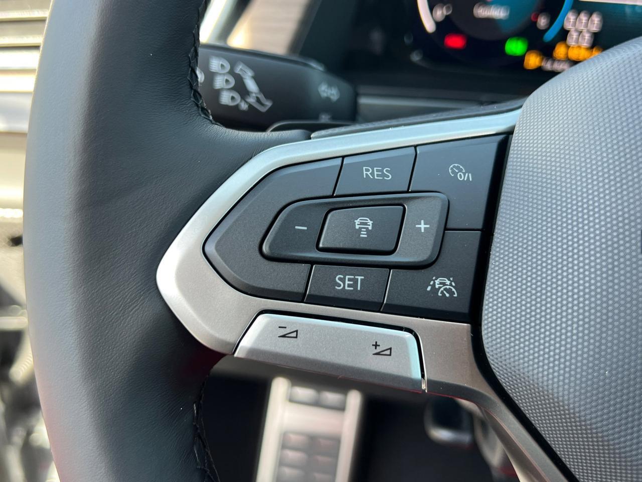 2026 Volkswagen Atlas 2.0T SEL Premium R-Line Hagerstown MD