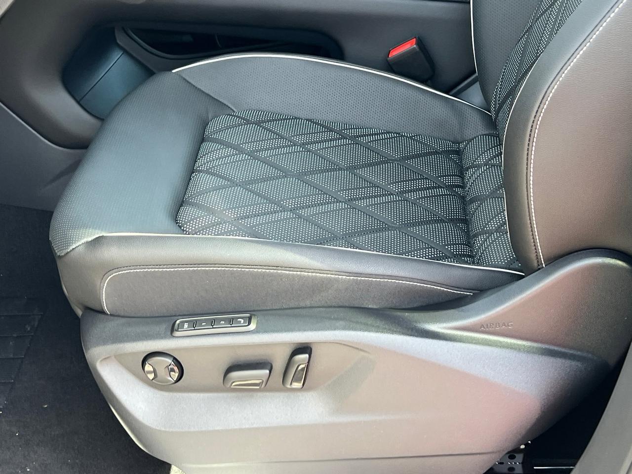 2026 Volkswagen Atlas 2.0T SEL Premium R-Line Hagerstown MD