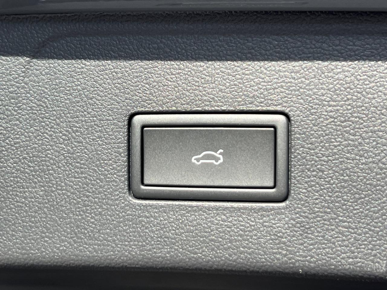 2026 Volkswagen Atlas 2.0T SEL Premium R-Line Hagerstown MD