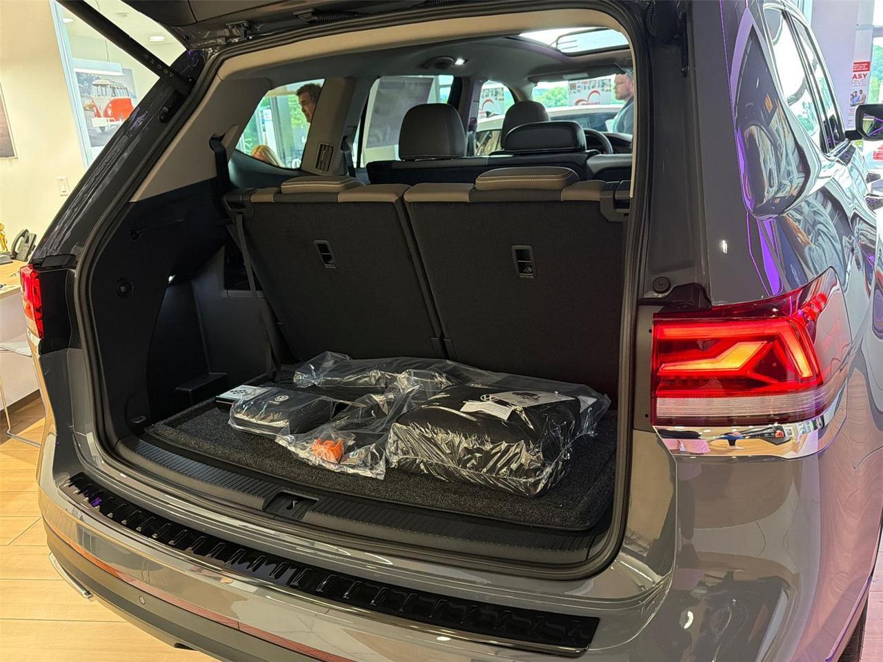 2026 Volkswagen Atlas 2.0T SEL Hagerstown MD