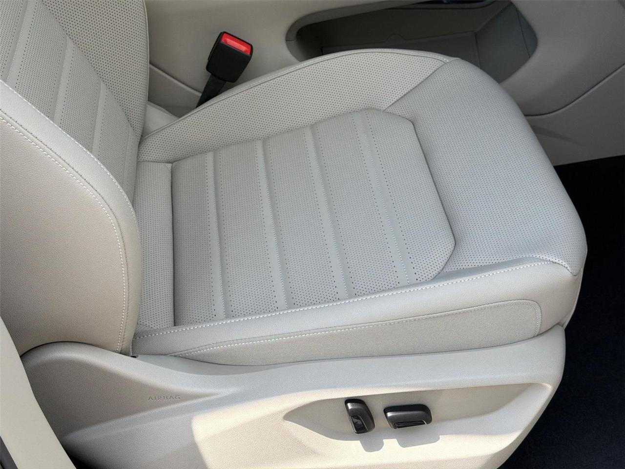 2026 Volkswagen Atlas 2.0T SEL Hagerstown MD