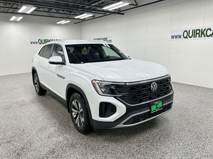 2026 Volkswagen Atlas Cross Sport 2.0T SE Oshkosh WI