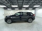 2026 Volkswagen Atlas Cross Sport 2.0T SE Oshkosh WI