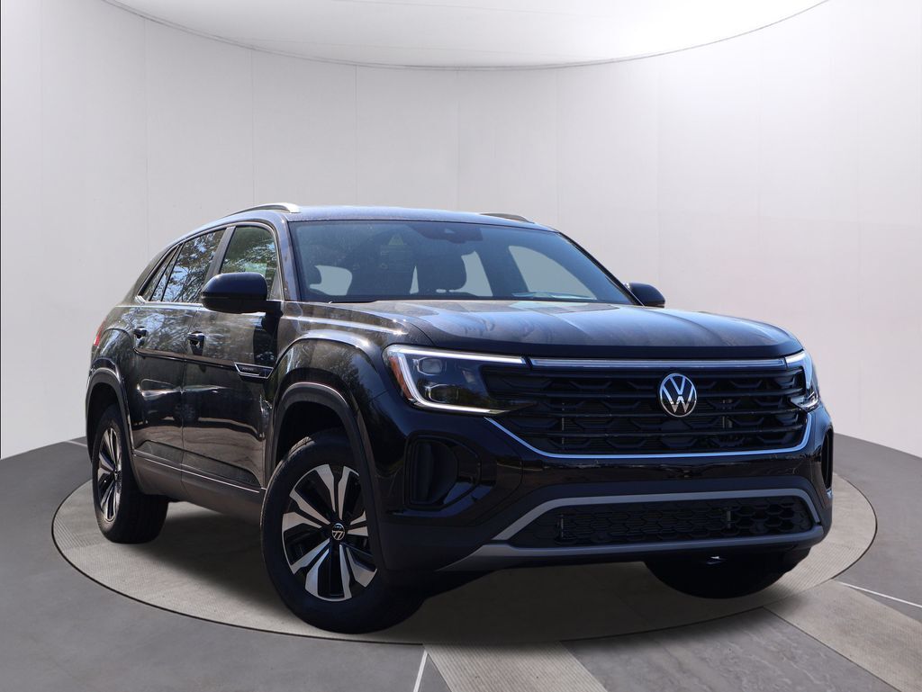 2026 Volkswagen Atlas Cross Sport 2.0T SE Oshkosh WI