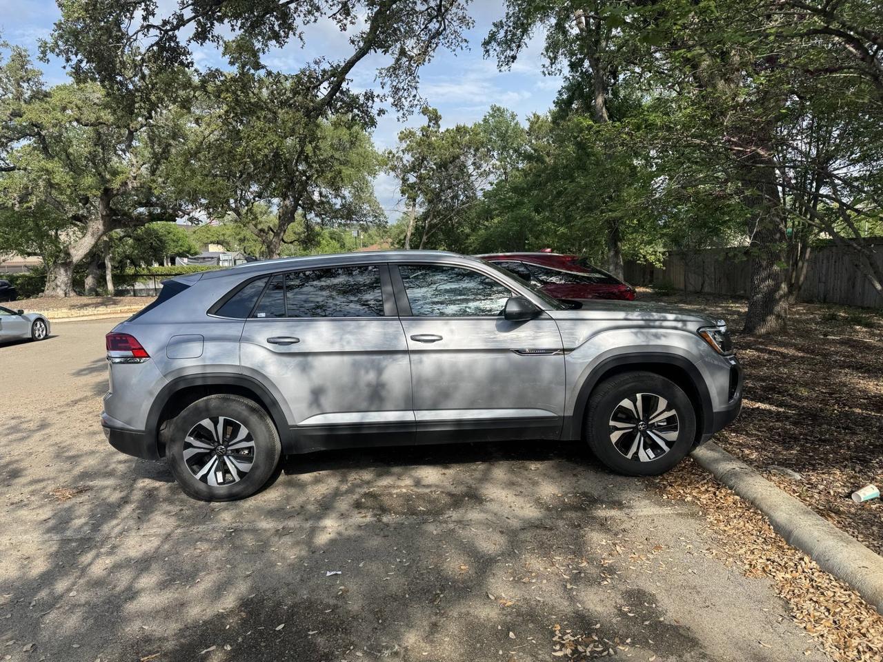 2026 Volkswagen Atlas Cross Sport 2.0T SE