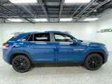 2026 Volkswagen Atlas Cross Sport 2.0T SE w/Technology Oshkosh WI