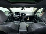 2026 Volkswagen Atlas Cross Sport 2.0T SE w/Technology Oshkosh WI