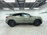 2026 Volkswagen Atlas Cross Sport 2.0T SE w/Technology Oshkosh WI