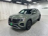 2026 Volkswagen Atlas Cross Sport 2.0T SE w/Technology Oshkosh WI