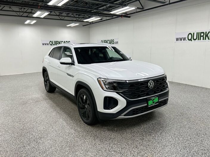 2026 Volkswagen Atlas Cross Sport 2.0T SE w/Technology Oshkosh WI