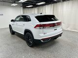 2026 Volkswagen Atlas Cross Sport 2.0T SE w/Technology Oshkosh WI