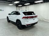 2026 Volkswagen Atlas Cross Sport 2.0T SE w/Technology Oshkosh WI