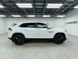 2026 Volkswagen Atlas Cross Sport 2.0T SE w/Technology Oshkosh WI