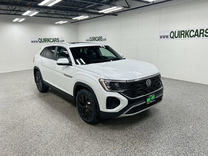 2026 Volkswagen Atlas Cross Sport 2.0T SE w/Technology Oshkosh WI