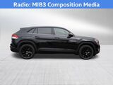 2026 Volkswagen Atlas Cross Sport 2.0T SE w/Technology Oshkosh WI