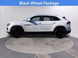 2026 Volkswagen Atlas Cross Sport 2.0T SE w/Technology Oshkosh WI