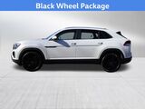 2026 Volkswagen Atlas Cross Sport 2.0T SE w/Technology Oshkosh WI