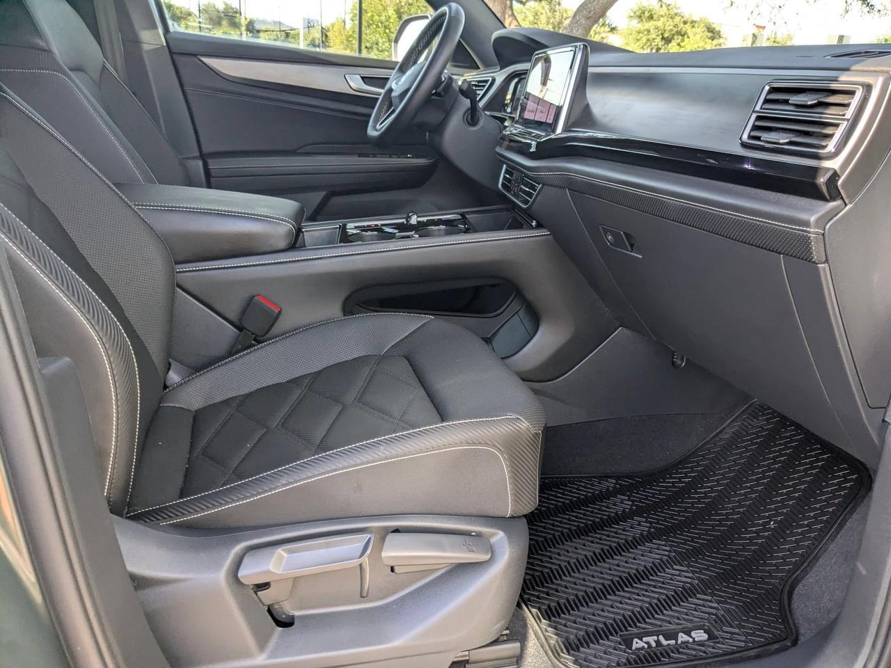 2026 Volkswagen Atlas Cross Sport 2.0T SE w/Technology San Antonio TX