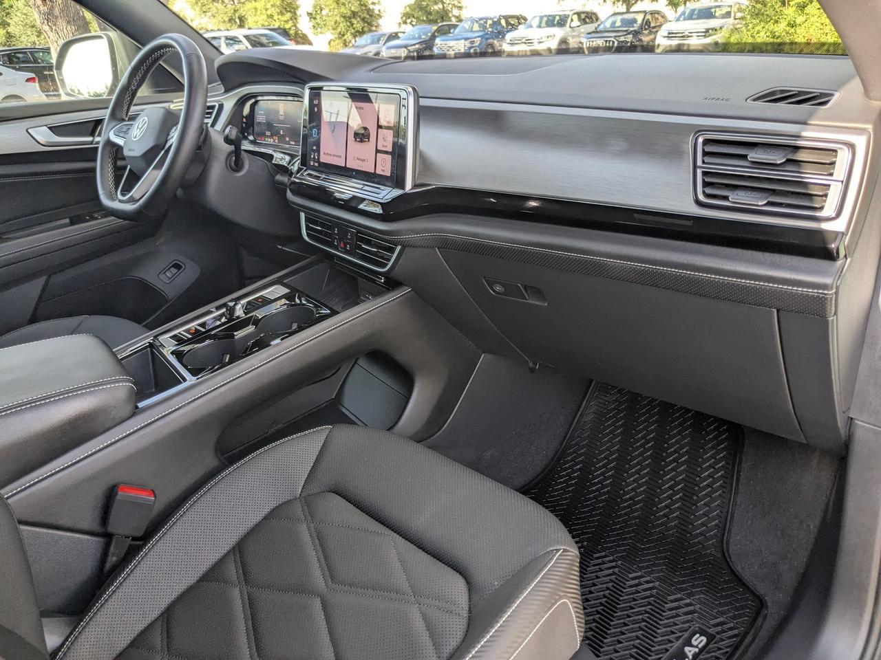 2026 Volkswagen Atlas Cross Sport 2.0T SE w/Technology San Antonio TX