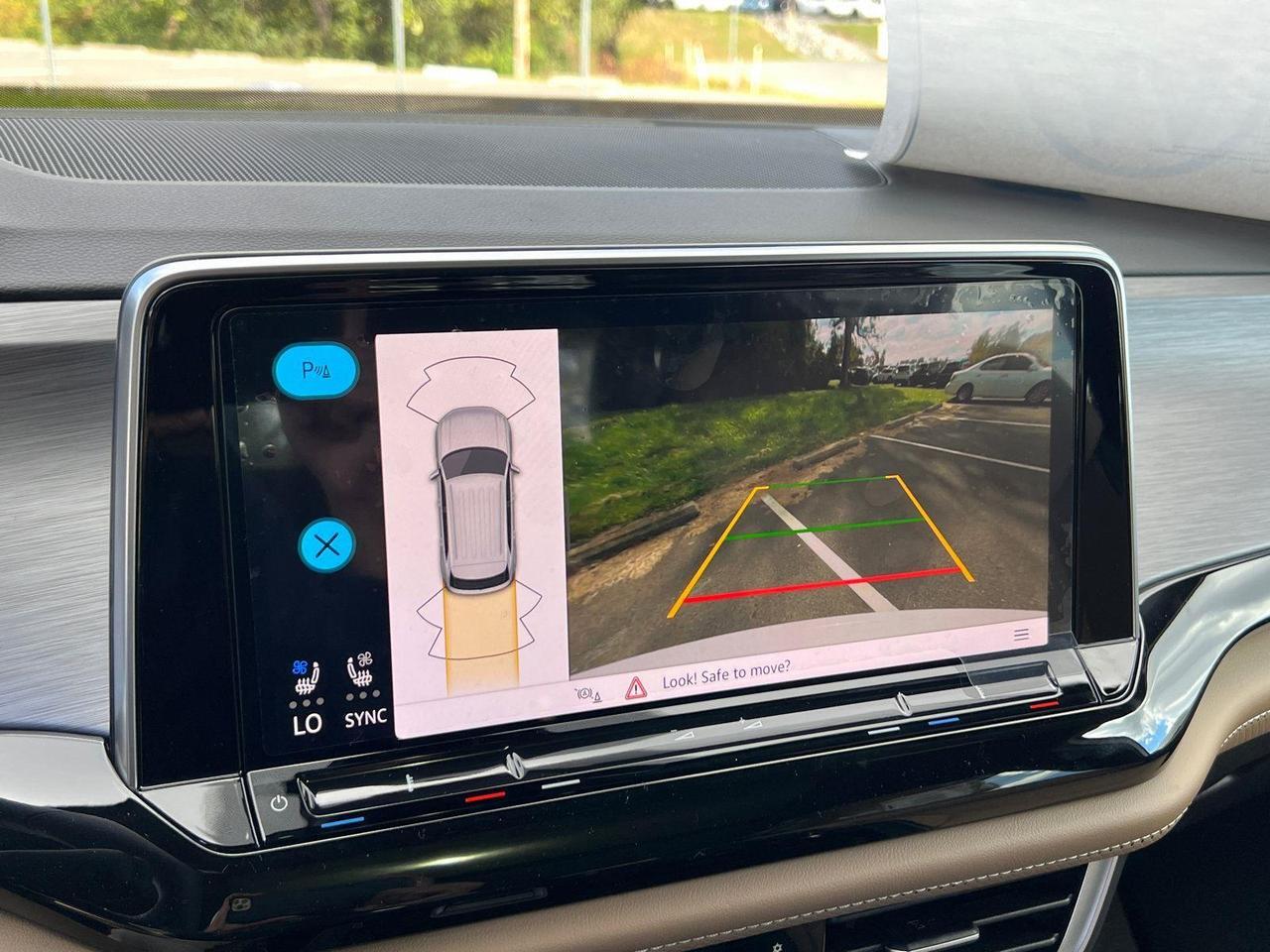 2026 Volkswagen Atlas Cross Sport 2.0T SE w/Technology Hagerstown MD