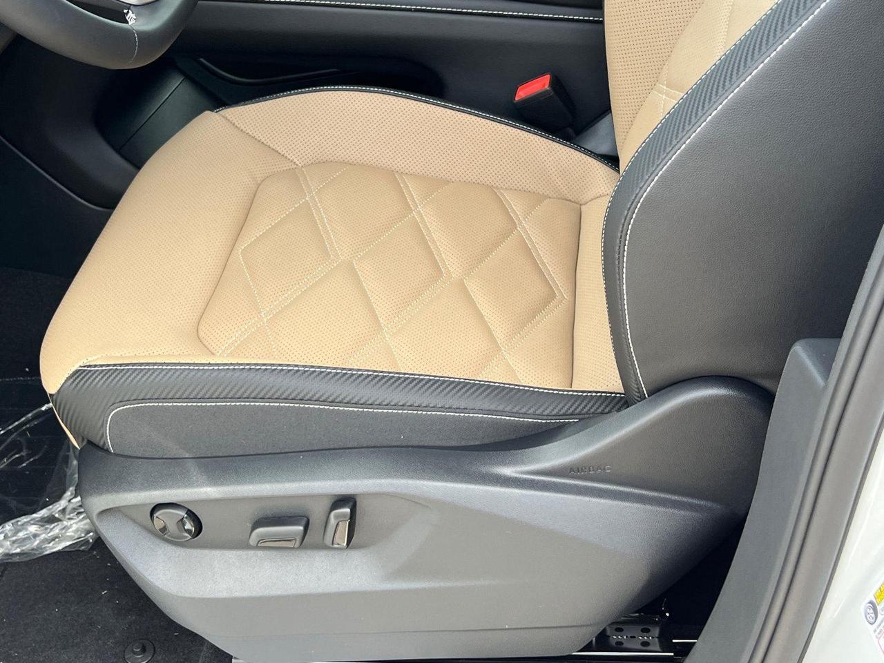 2026 Volkswagen Atlas Cross Sport 2.0T SE w/Technology Hagerstown MD