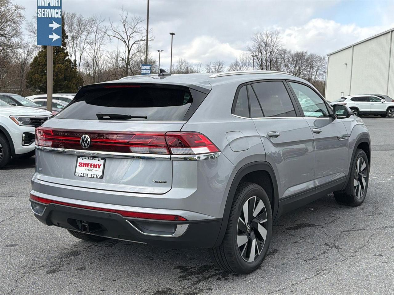 2026 Volkswagen Atlas Cross Sport 2.0T SE w/Technology Hagerstown MD